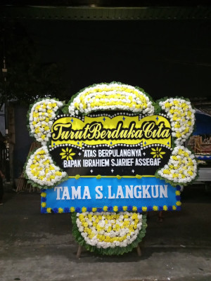 Papan Bunga Duka di Singkil Dua